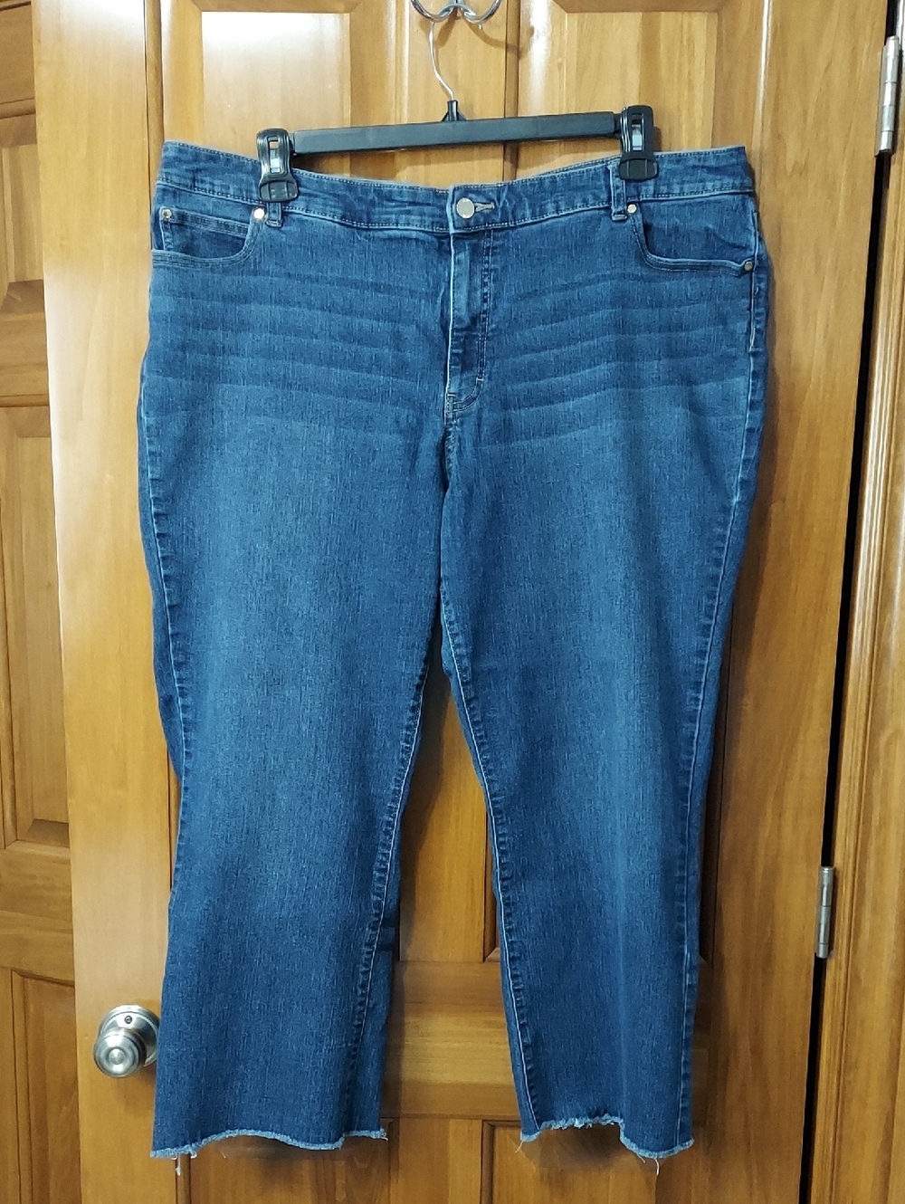 Jennifer Lopez Women's Stretchy Straight Leg, Bootcut Crop Jeans, Size 22W